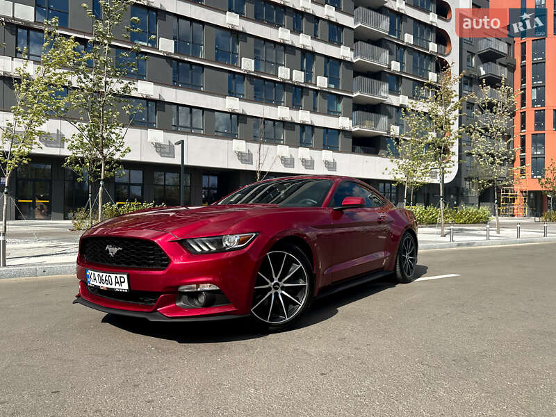 Купе Ford Mustang 2016 в Киеве