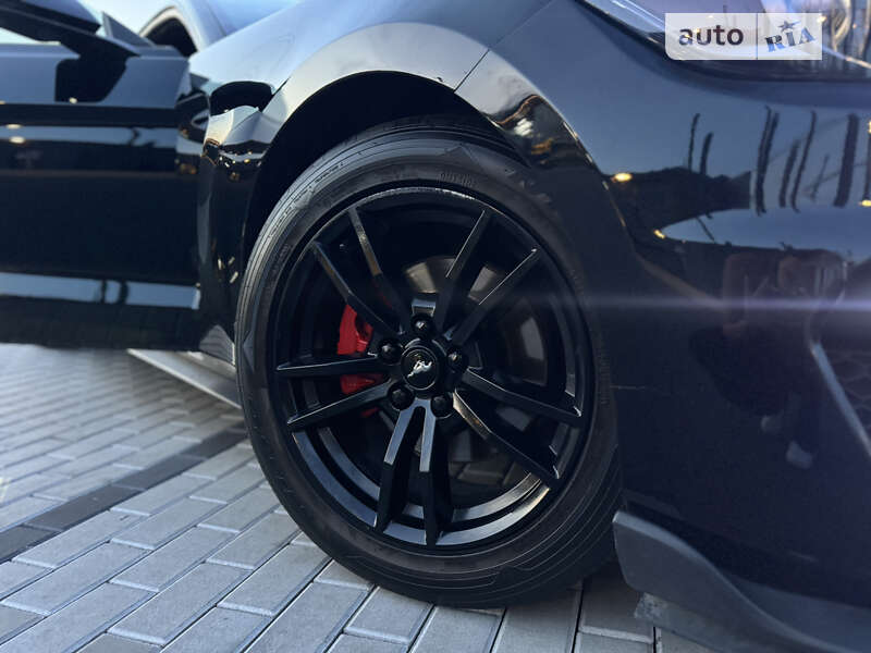 Купе Ford Mustang 2017 в Тячеві