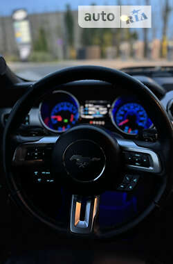 Купе Ford Mustang 2017 в Тячеве