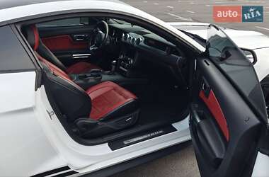 Купе Ford Mustang 2016 в Львове