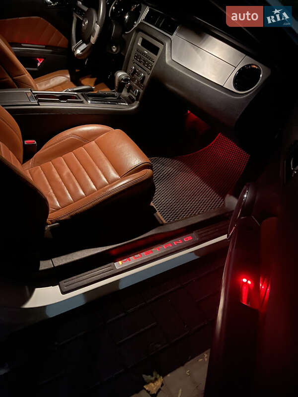 Купе Ford Mustang 2010 в Николаеве фото 4 Купе Ford Mustang 2010 в Николаеве