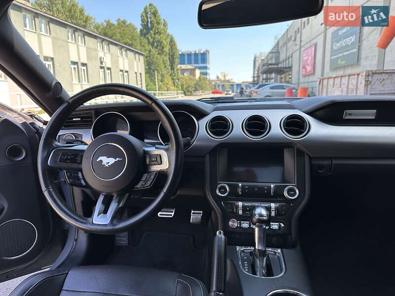 Купе Ford Mustang 2018 в Киеве