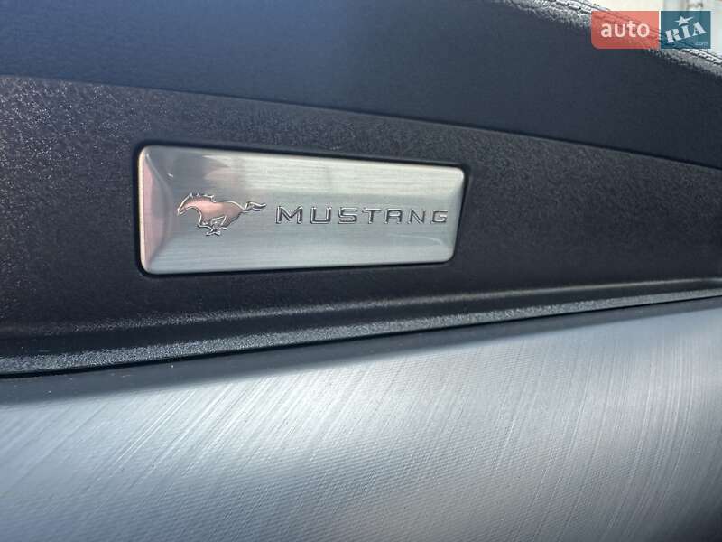 Купе Ford Mustang 2018 в Киеве
