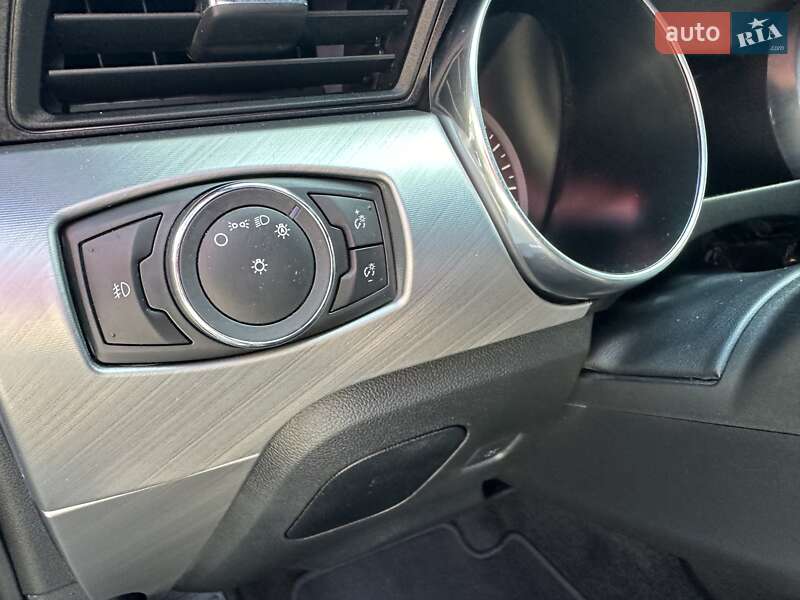 Купе Ford Mustang 2018 в Киеве