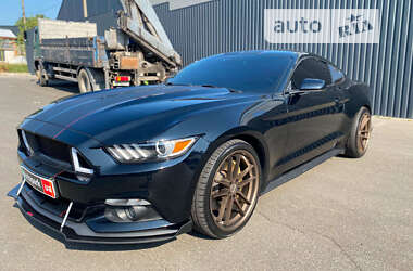 Купе Ford Mustang 2016 в Киеве