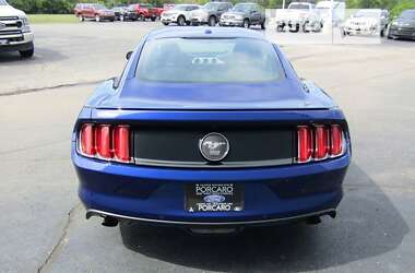 Купе Ford Mustang 2015 в 