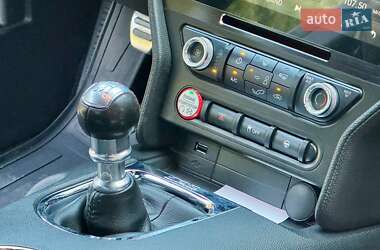 Купе Ford Mustang 2014 в 