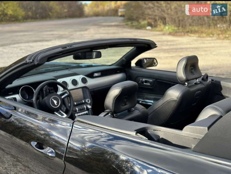 Кабриолет Ford Mustang 2015 в Ивано-Франковске