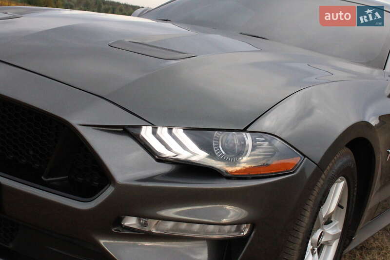 Купе Ford Mustang 2018 в Киеве