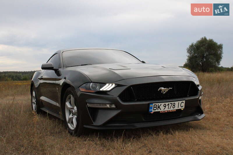 Купе Ford Mustang 2018 в Киеве