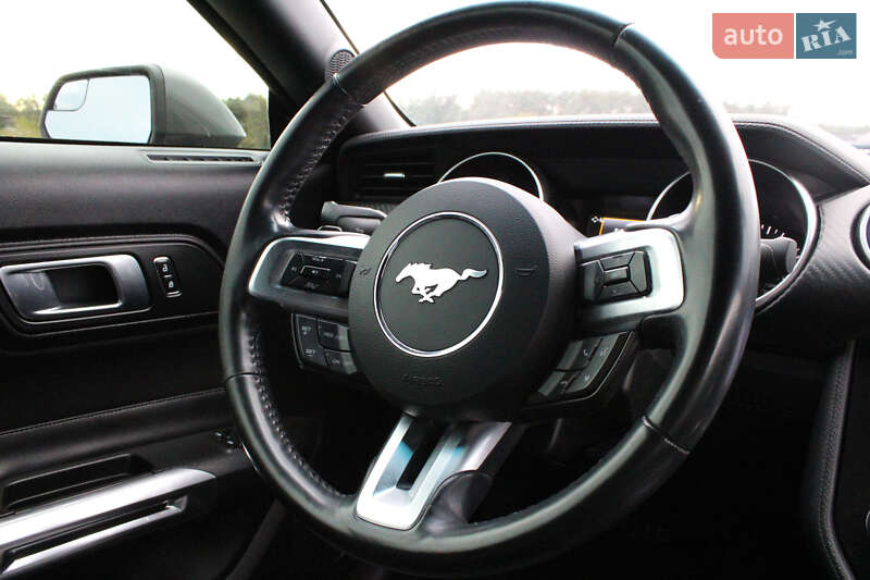 Купе Ford Mustang 2018 в Киеве