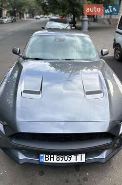 Купе Ford Mustang 2021 в 