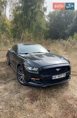 Купе Ford Mustang 2015 в Днепре