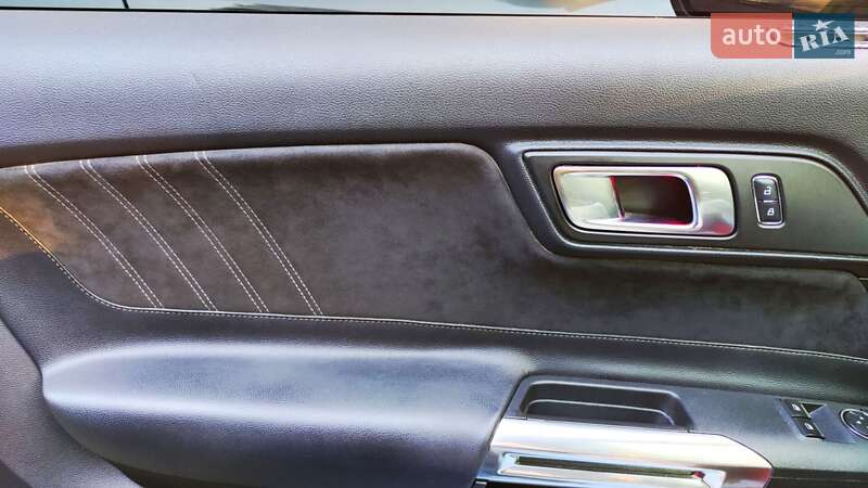 Купе Ford Mustang 2017 в Киеве