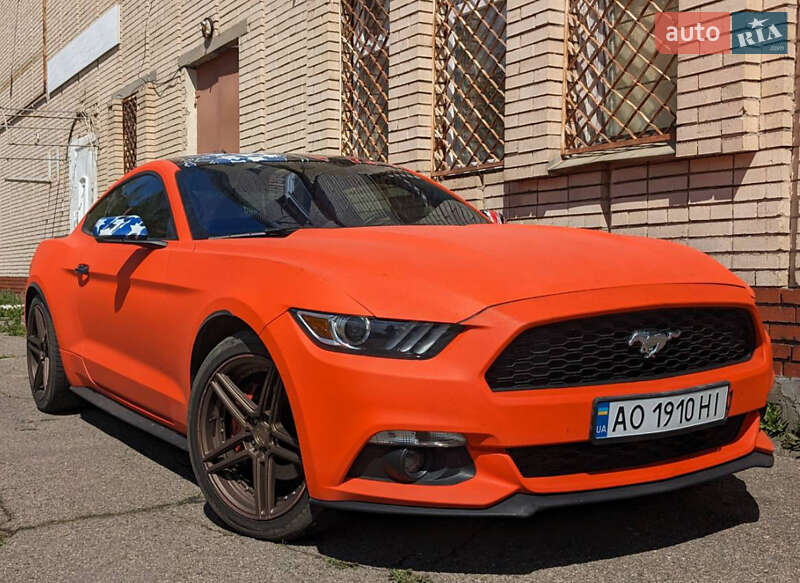 Купе Ford Mustang 2016 в 
