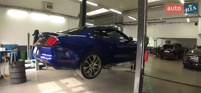 Купе Ford Mustang 2015 в Дніпрі