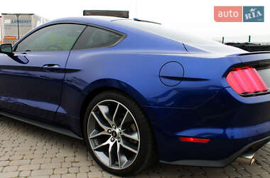 Купе Ford Mustang 2015 в 
