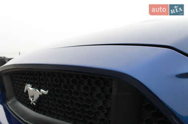 Купе Ford Mustang 2015 в 
