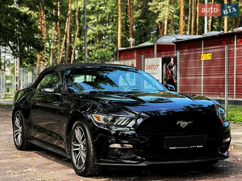 Кабріолет Ford Mustang 2017 в Києві фото 4 Кабріолет Ford Mustang 2017 в Києві