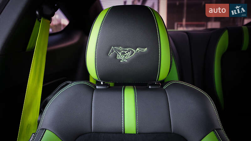 Купе Ford Mustang 2018 в Львове