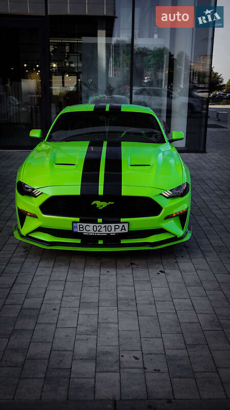 Купе Ford Mustang 2018 в Львове