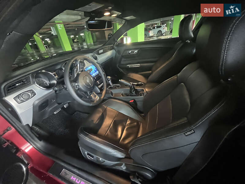Купе Ford Mustang 2016 в Львове