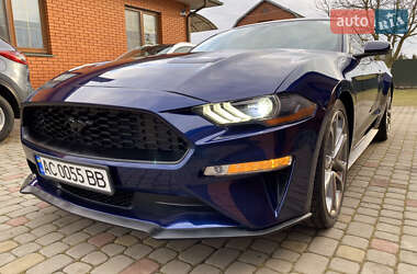 Купе Ford Mustang 2017 в 