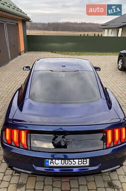 Купе Ford Mustang 2017 в 