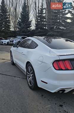 Купе Ford Mustang 2015 в Дніпрі