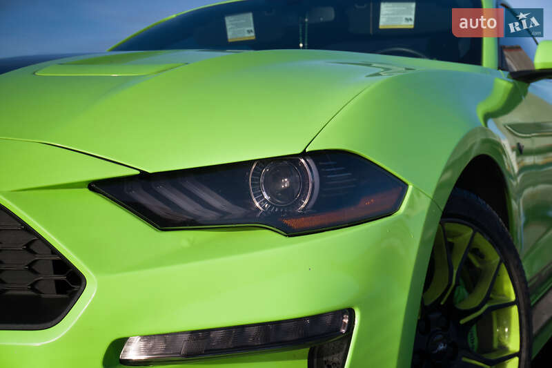 Купе Ford Mustang 2018 в Львове