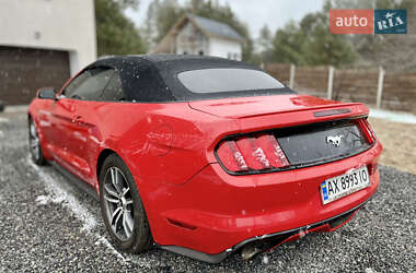Кабриолет Ford Mustang 2015 в 