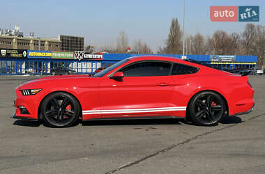 Купе Ford Mustang 2015 в Києві