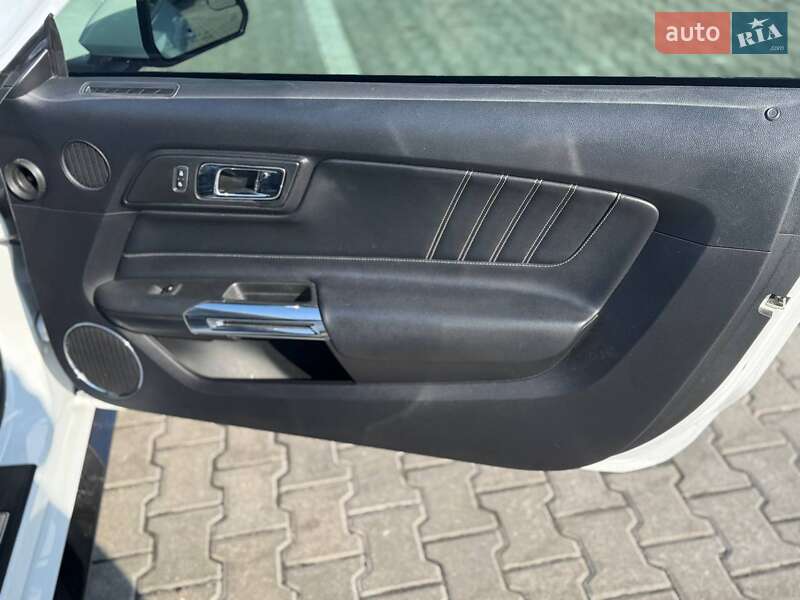 Купе Ford Mustang 2016 в Кременчуге