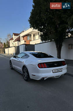Купе Ford Mustang 2016 в 