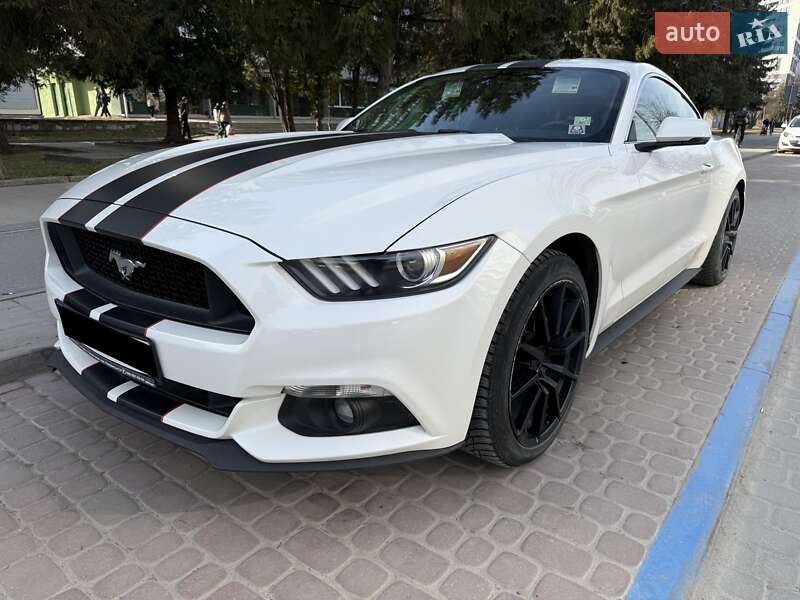 Купе Ford Mustang 2017 в Львове