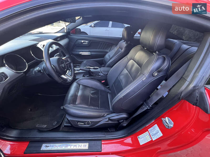 Купе Ford Mustang 2015 в Киеве