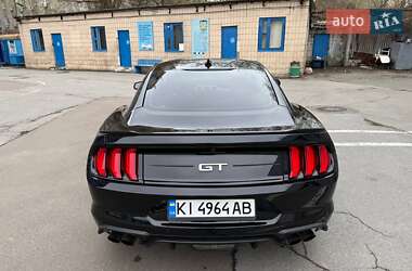 Купе Ford Mustang 2021 в 