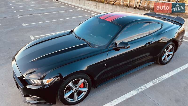 Купе Ford Mustang 2017 в Киеве