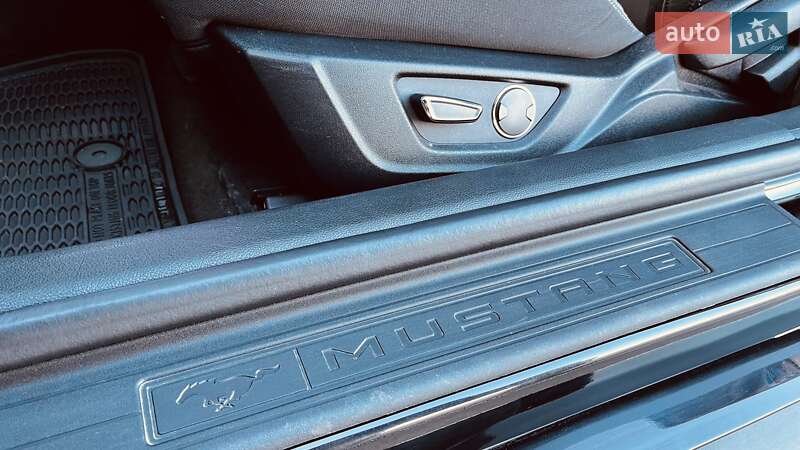 Купе Ford Mustang 2017 в Киеве