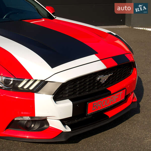 Купе Ford Mustang 2015 в Киеве