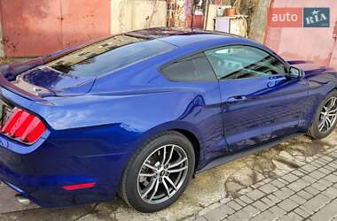 Купе Ford Mustang 2015 в 