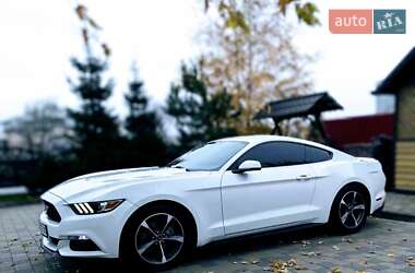 Купе Ford Mustang 2017 в 