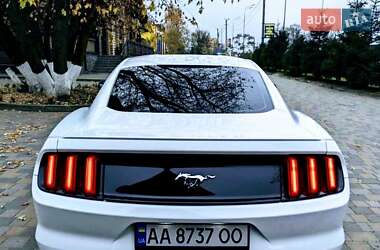 Купе Ford Mustang 2017 в 
