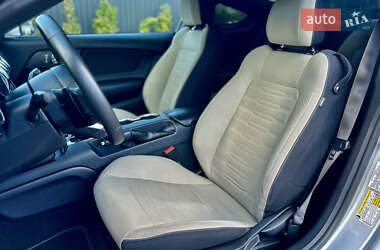 Купе Ford Mustang 2015 в 