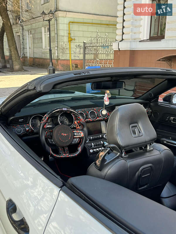 Кабриолет Ford Mustang 2018 в Сумах