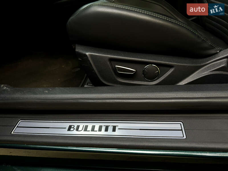 Купе Ford Mustang 2019 в Львове