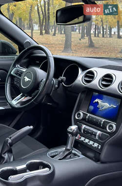 Купе Ford Mustang 2018 в 