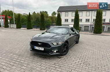 Купе Ford Mustang 2015 в 