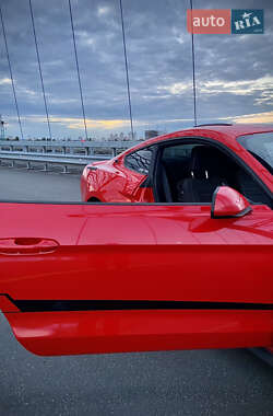 Купе Ford Mustang 2015 в 