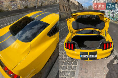 Купе Ford Mustang 2014 в 
